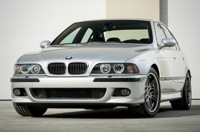  ¿Cómo diablos este BMW M5 duplicó su valor después de 16 años?  |  Autodeal