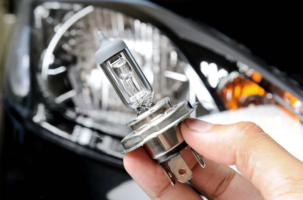 Your guide to different types of car headlights | Autodeal