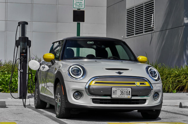 The all-electric MINI Cooper SE is coming to the Philippines in 2024 ...