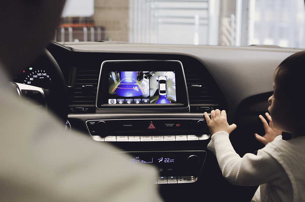 How does park assist work? Autodeal