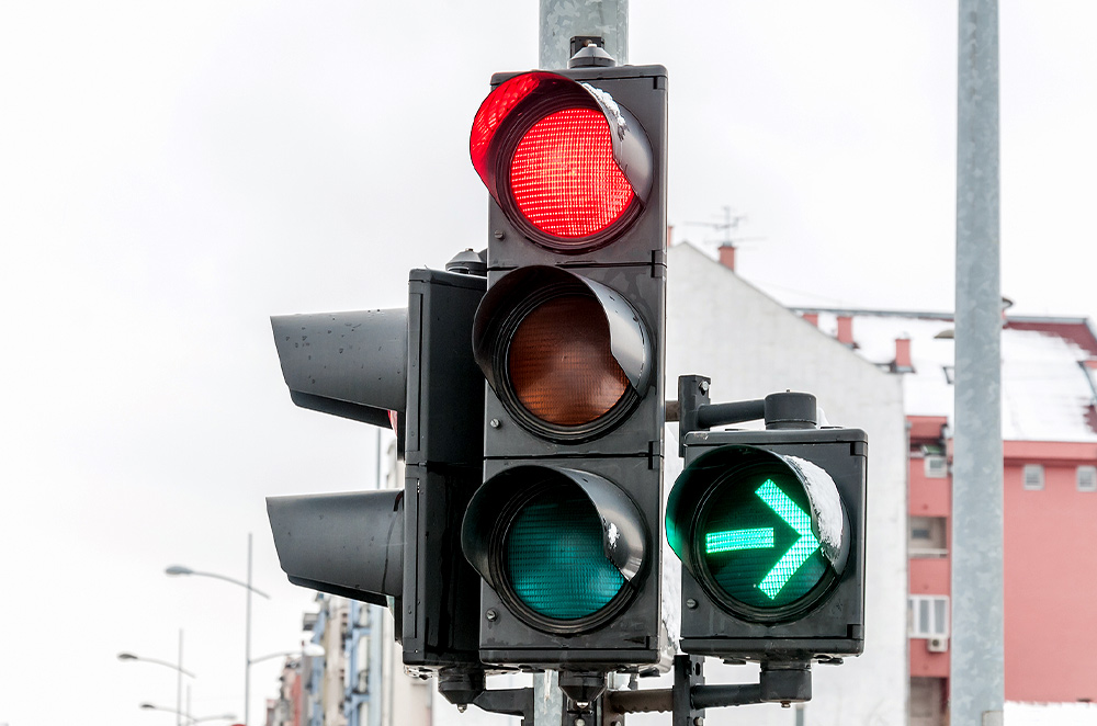 Right turn on red: when and when not to?