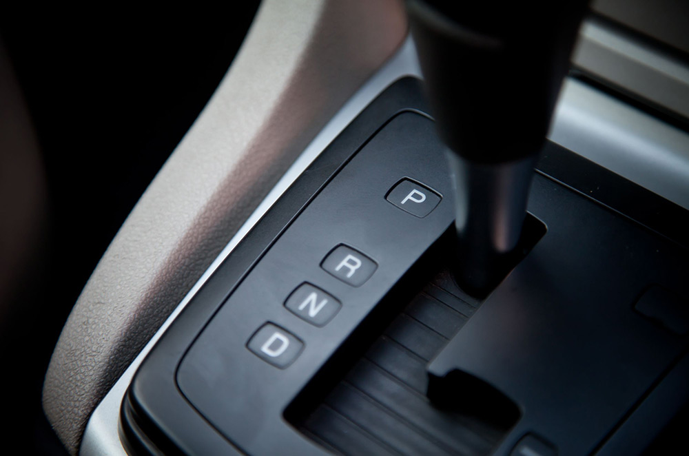 What do the all the different gears of your automatic car mean?